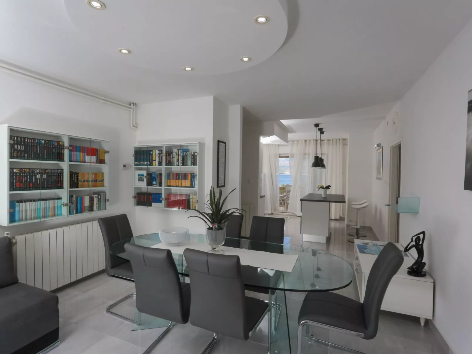 Komplett ausgestattete Wohnung für 7 Personen-Binnen