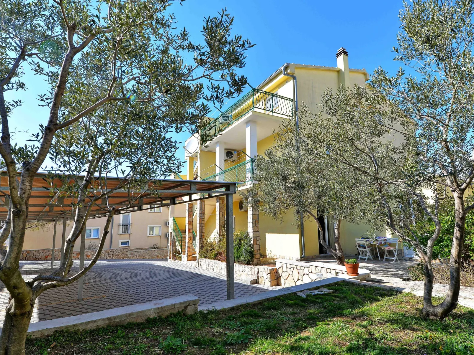 Wohnung Goranka 1-Buiten