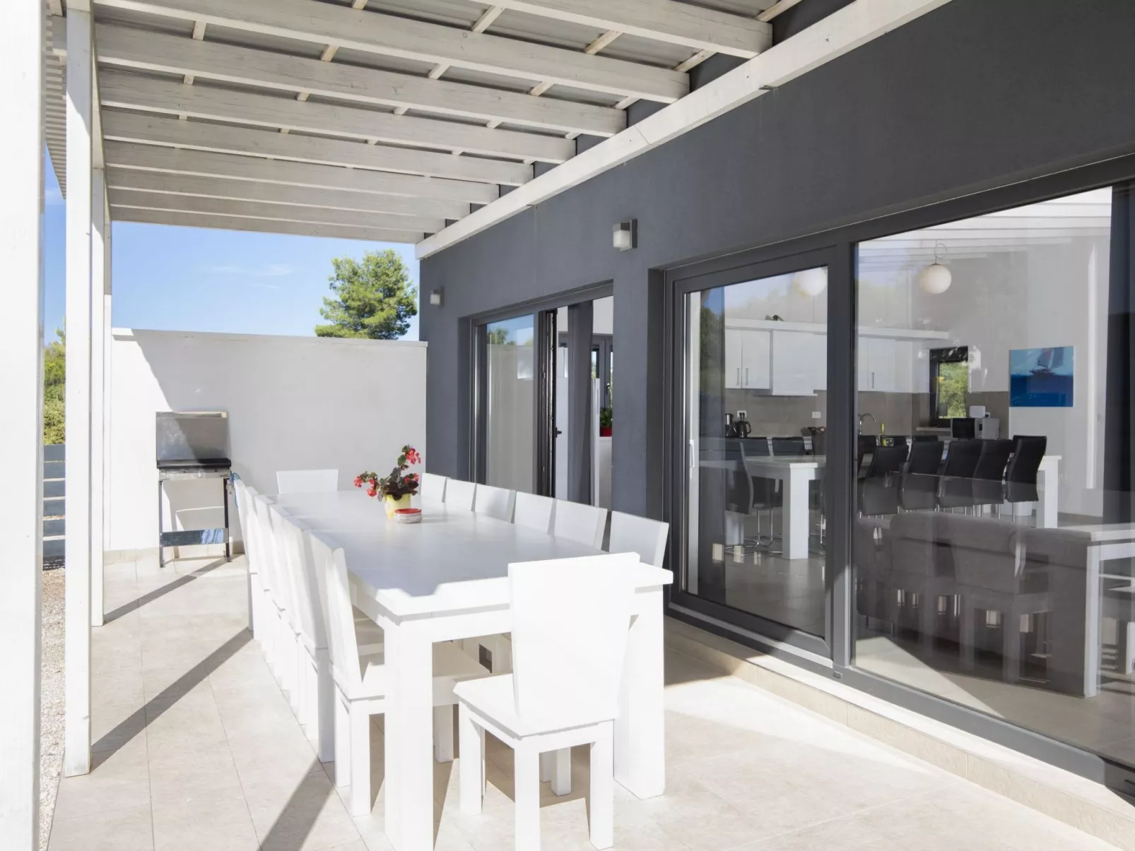 Villa Sole am Meer mit Pool, Sauna, Whirlpool-Image-tags.info