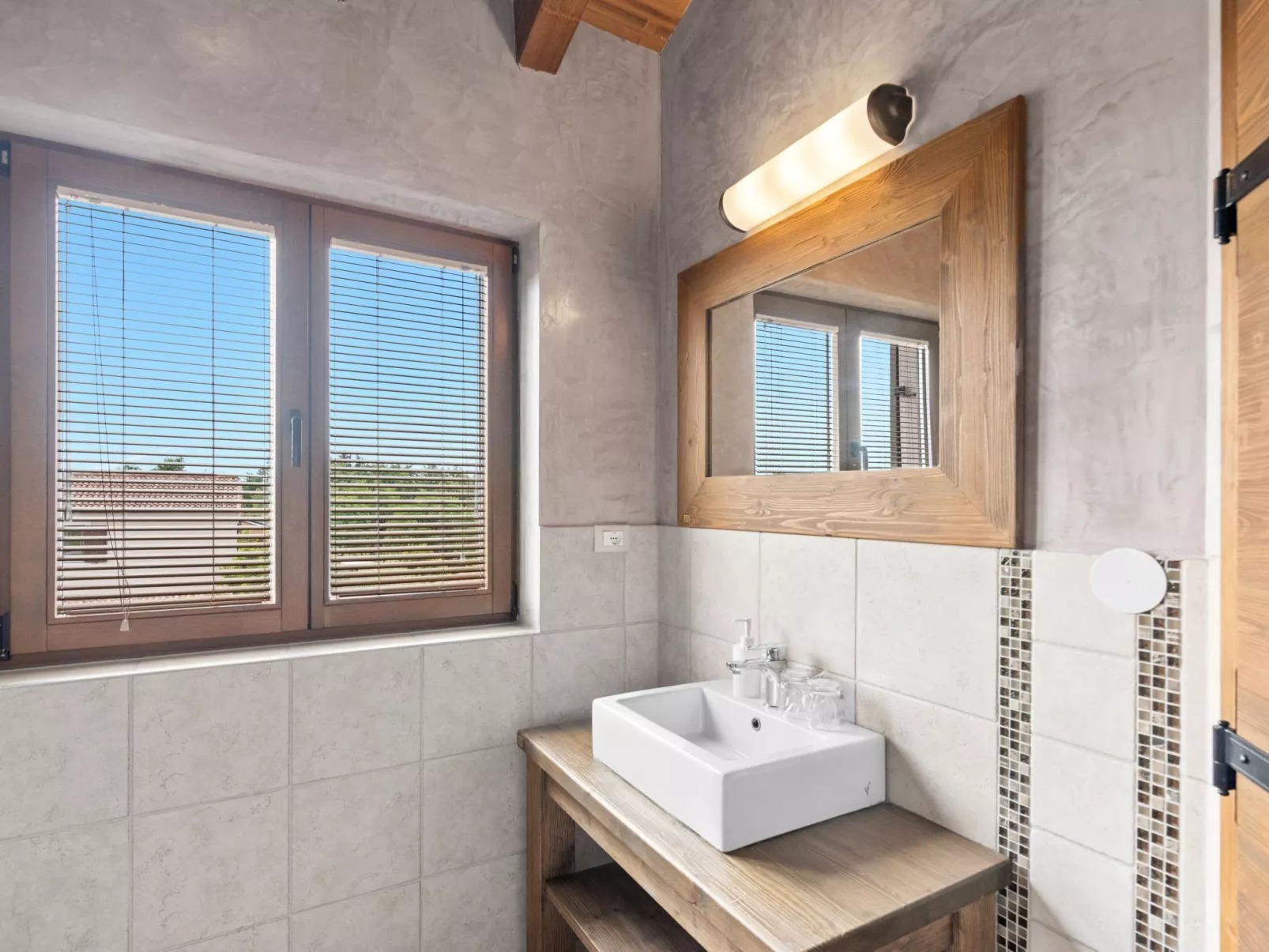 Villa Dante-Image-tags.info