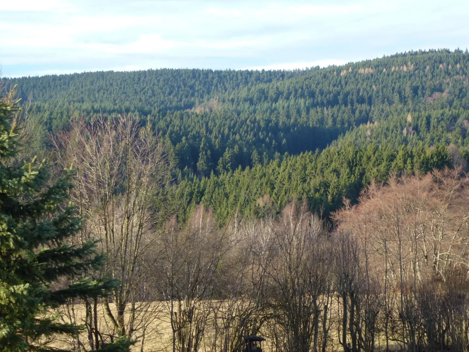 Mit Blick auf die Berge-Buiten