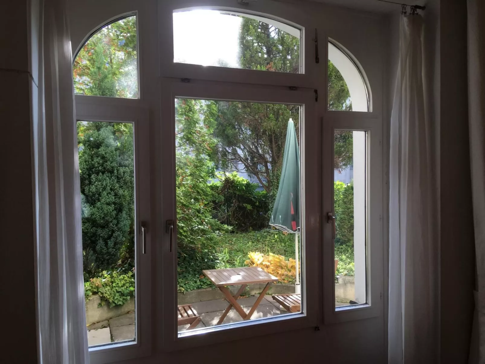 Mit Garagenplatz-Binnen