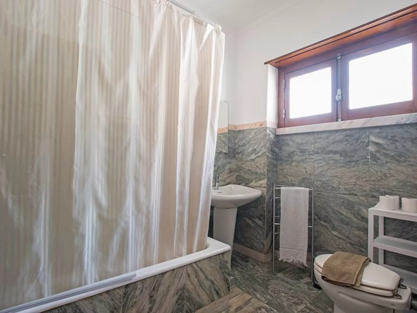 Studio für 19 Personen und 1 Kind in Lissabon, Região de Lisboa (Costa de Lisbo-Binnen