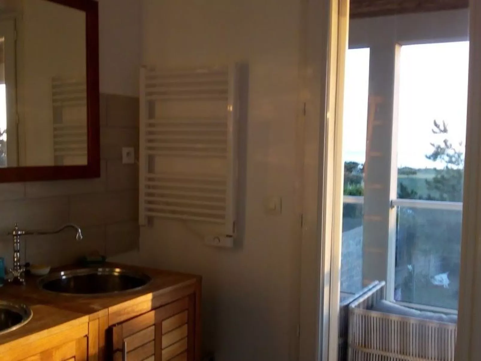 Robinson-Villa mit Meerblick, 50m vom Strand entfernt-Binnen