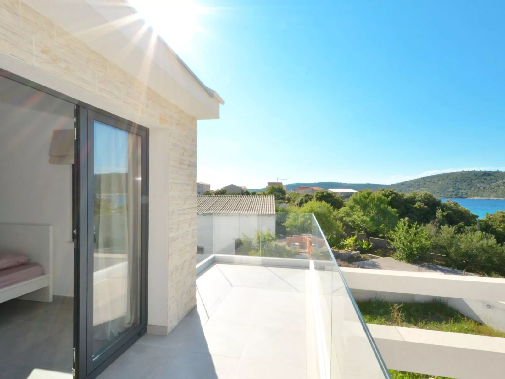 Haus in Dvornica mit privatem Parkplatz-Binnen