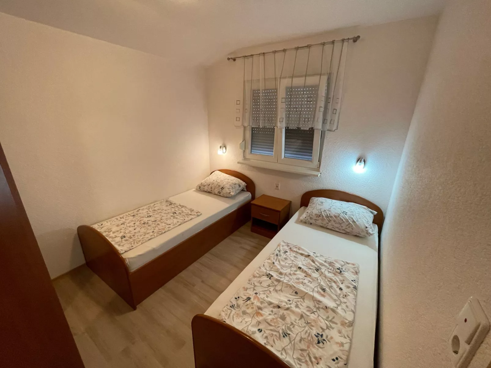 Delfin-Image-tags.info