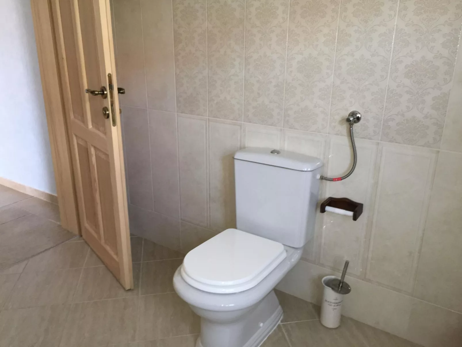 Gemütliche Wohnung in Stoja mit Möbliertem Balkon-Binnen