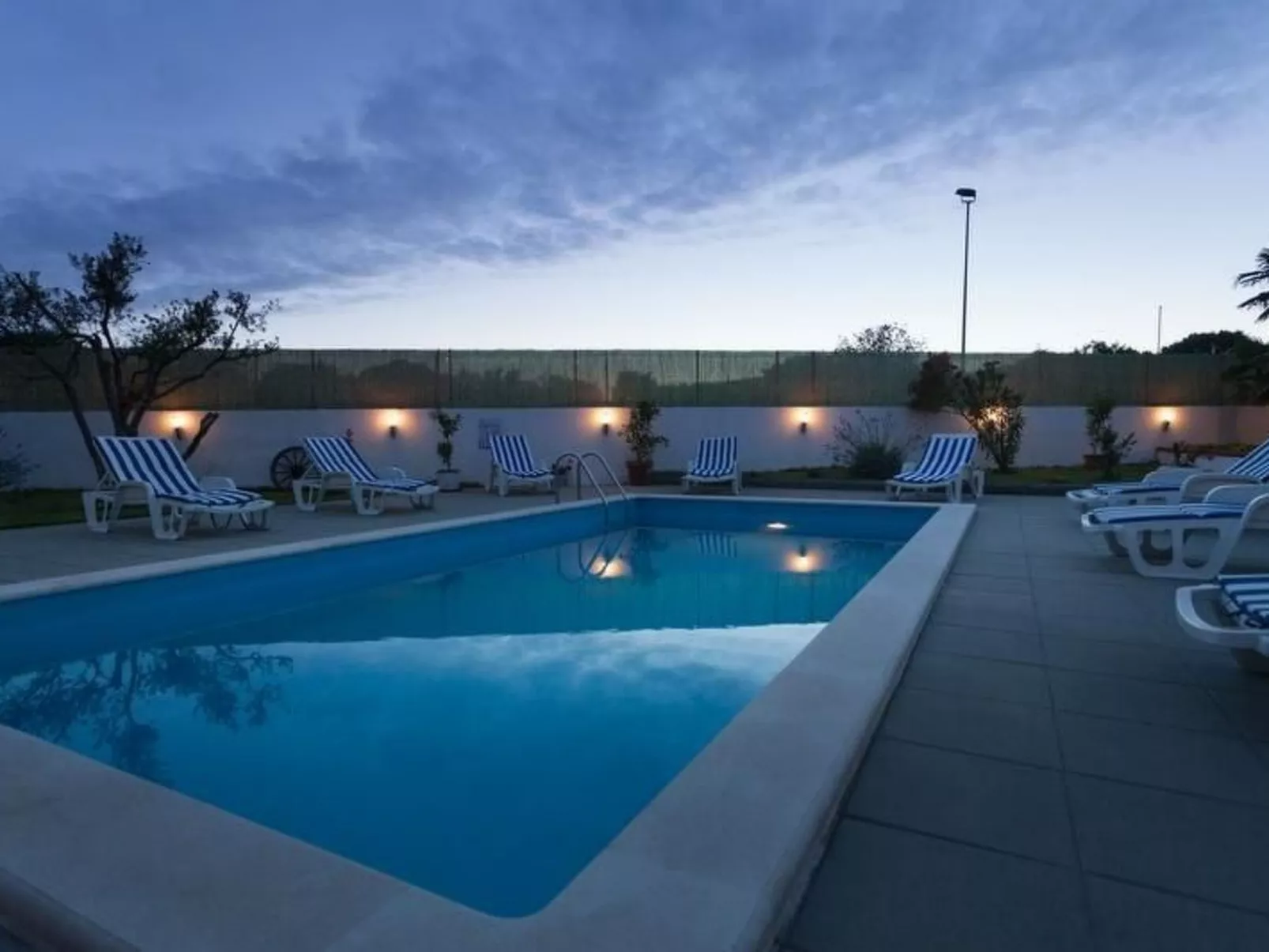 In Rovinj mit Großer Terrasse-Buiten