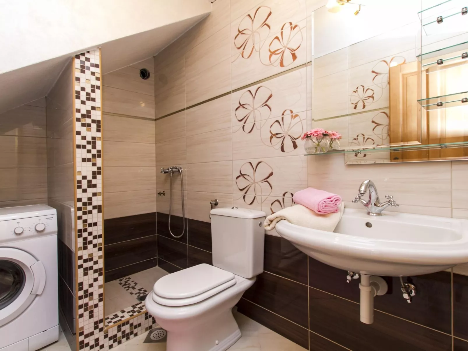 Geräumiges Ferienhaus in Brseč mit Privatem Pool-Binnen