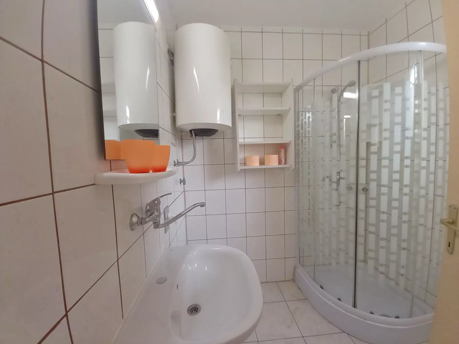 Schönes Apartment in Pješčana Uvala, Strand in der Nähe-Image-tags.info