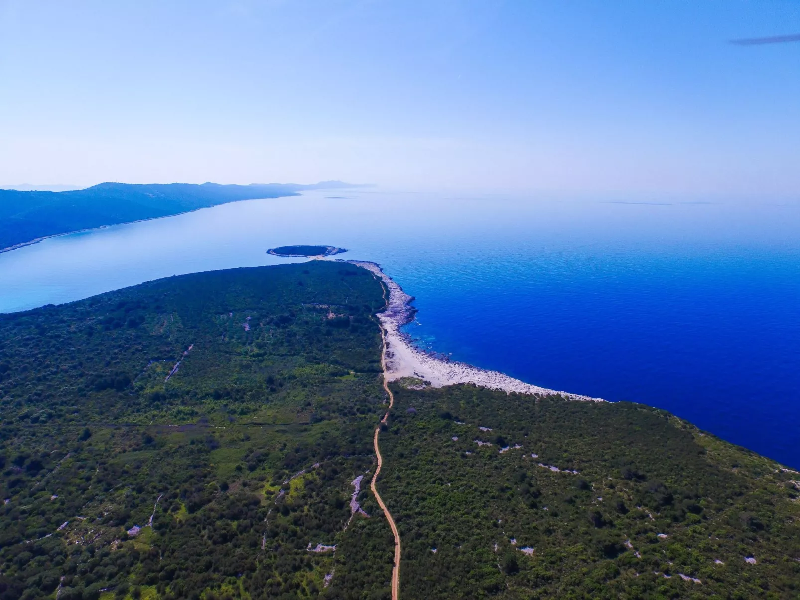 "Sakarun" mit Blick auf das Wasser-Buiten