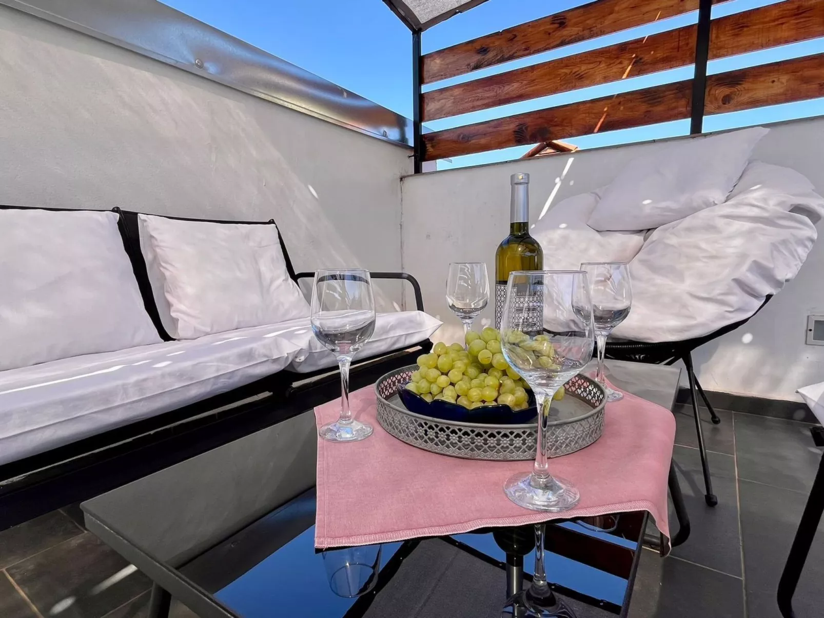 In Pula mit großem Dachbalkon.-Binnen