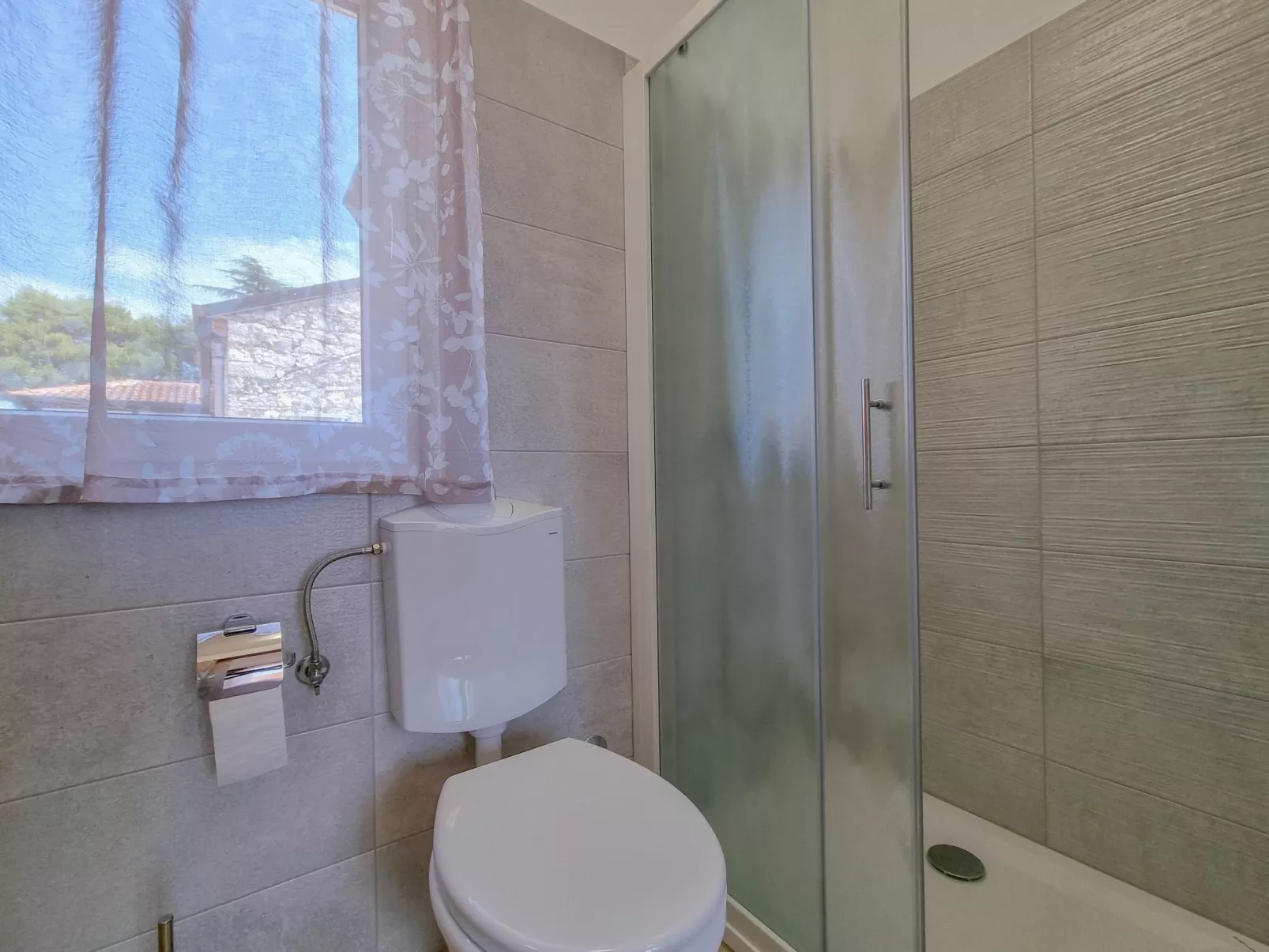 Für 8 Personen ca. 150 m&sup2; in Dajla, Istrien (Umag und Umgebung)-Image-tags.info