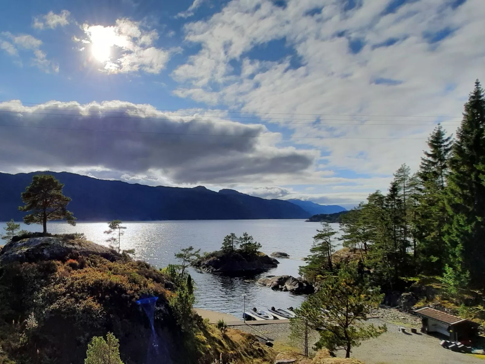 Häuschen mit Blick auf das Wasser-Buiten