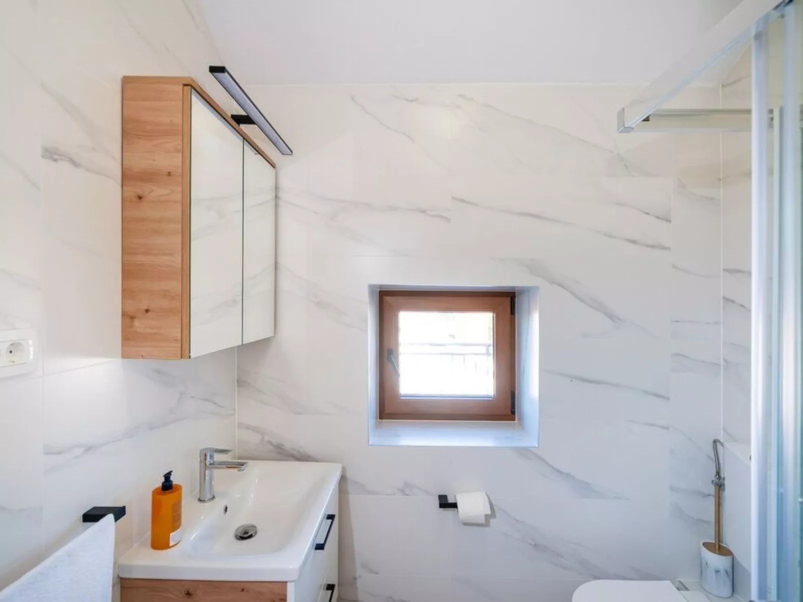 Mit Jacuzzi-TA Leut Agency-Binnen