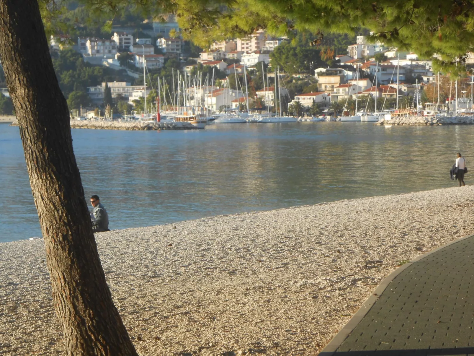 Mit Balkon und Garten sowie Meerblick-Buiten