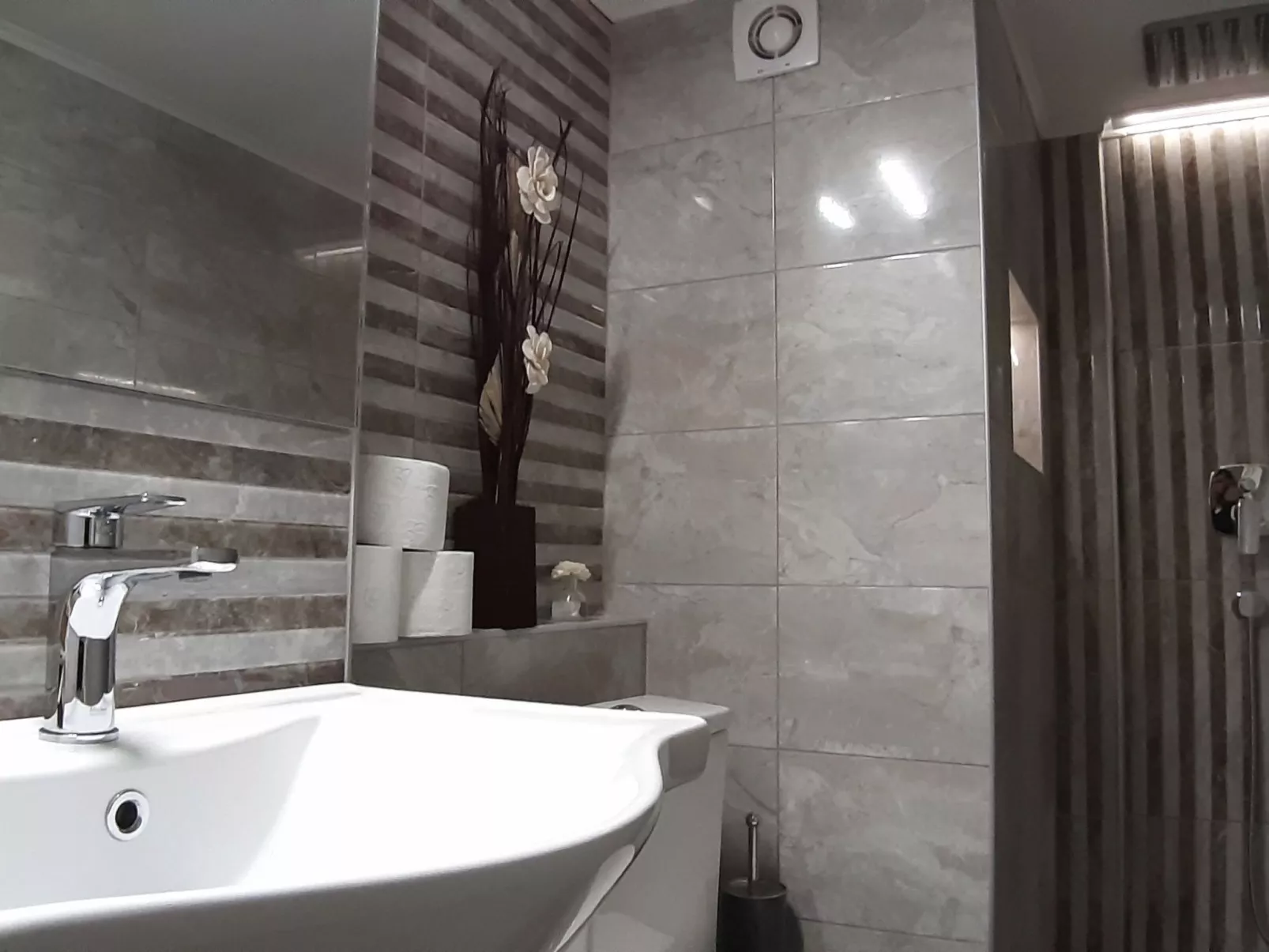 Athens SmArt 3-Room Apartment-Binnen