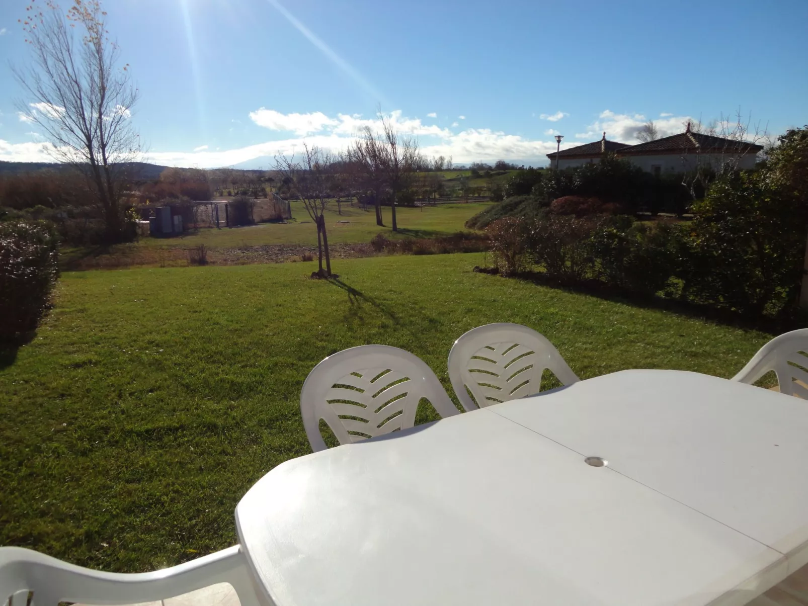 VILLA T3 PMR ZWISCHEN NARBONNE UND CARCASSONNE-Buiten