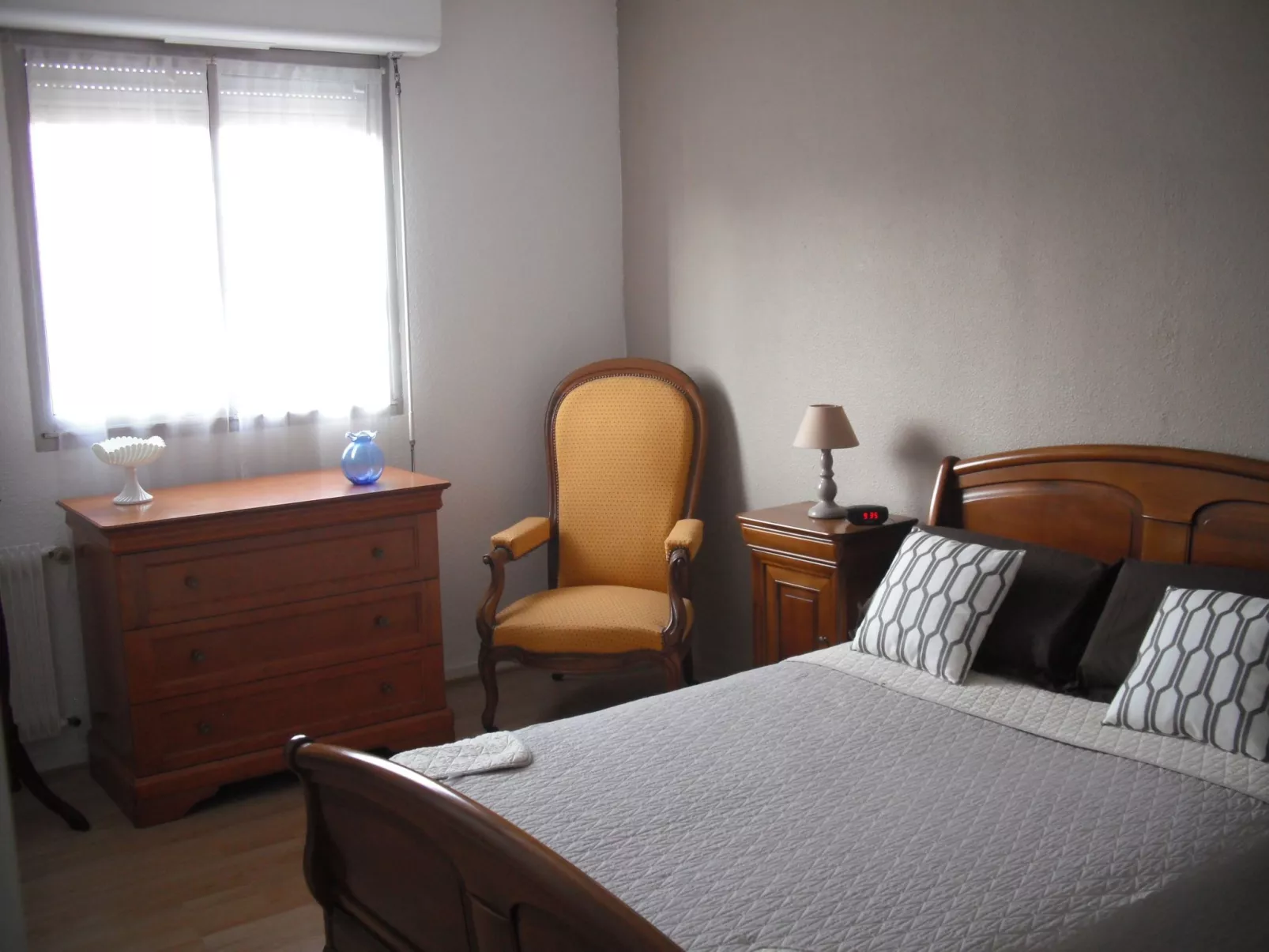 Aufenthalt für einige Nächte in Dijon-Binnen