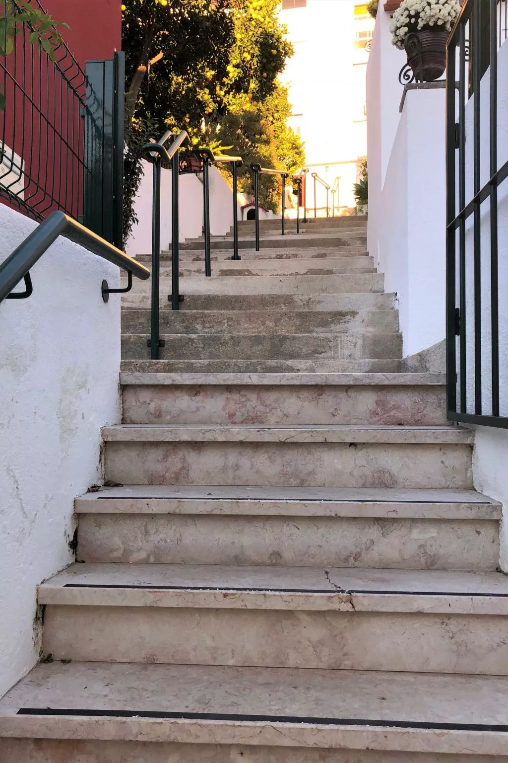 In Algés mit Kleinem gemeinsamem Pool - Buiten