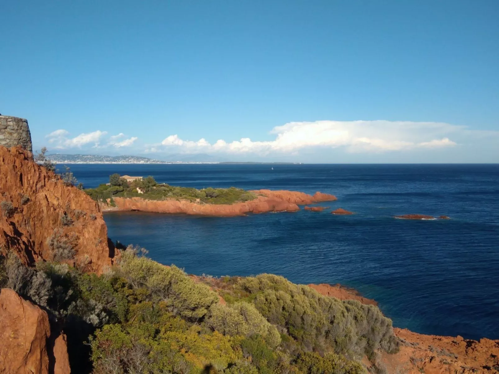 Wohnung panoramischer Meerblick, Schwimmbad, Parkplatz - Image-tags.info