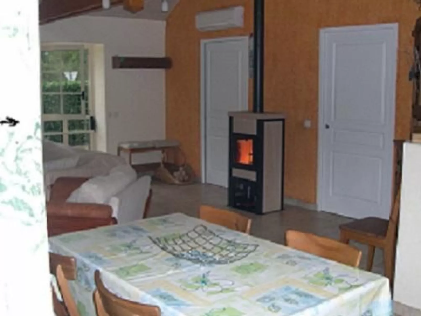 "Au Bas Chalonge Gîte"-Image-tags.info