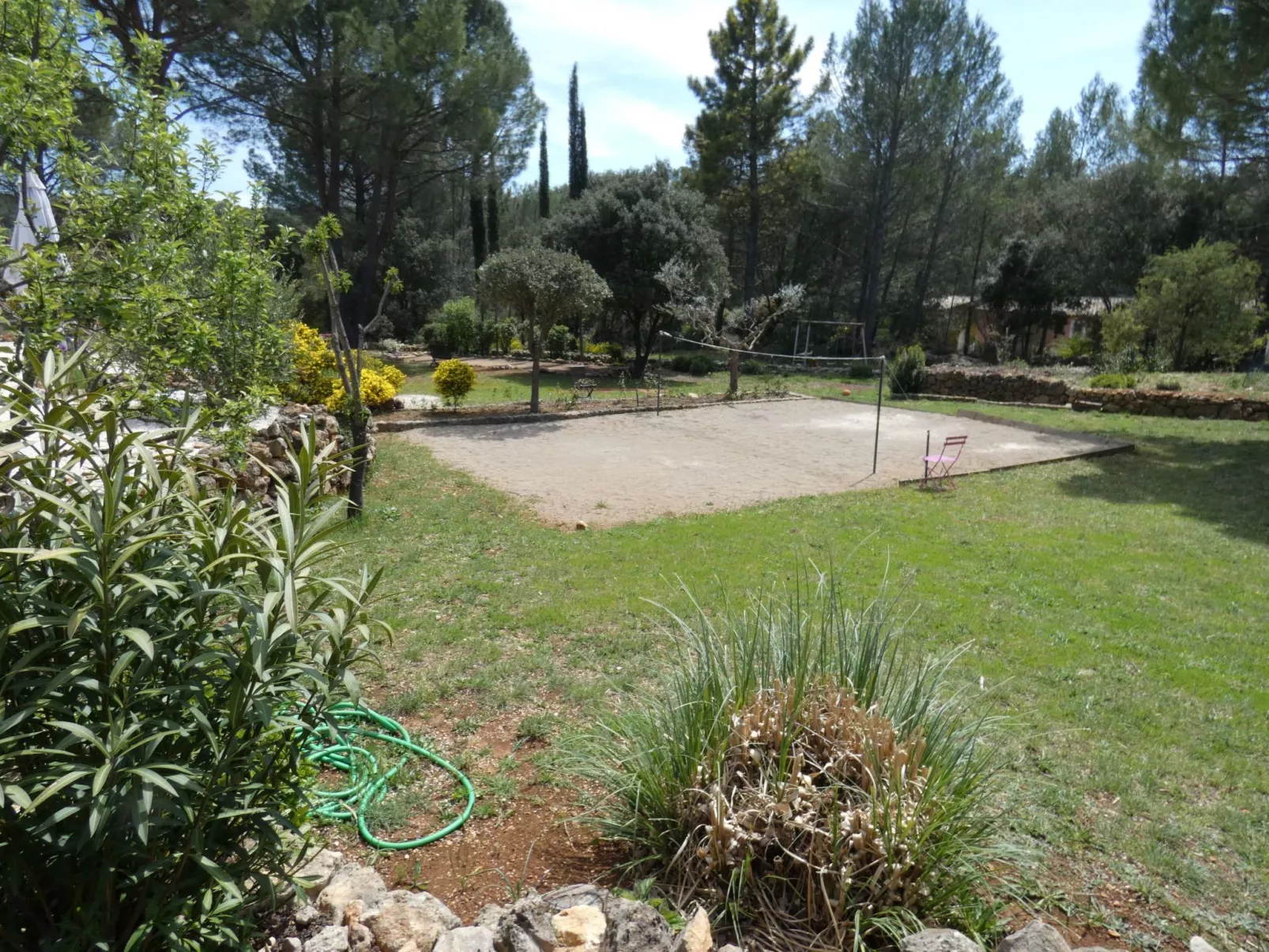 "La Cigale" mit Schwimmbad-Buiten