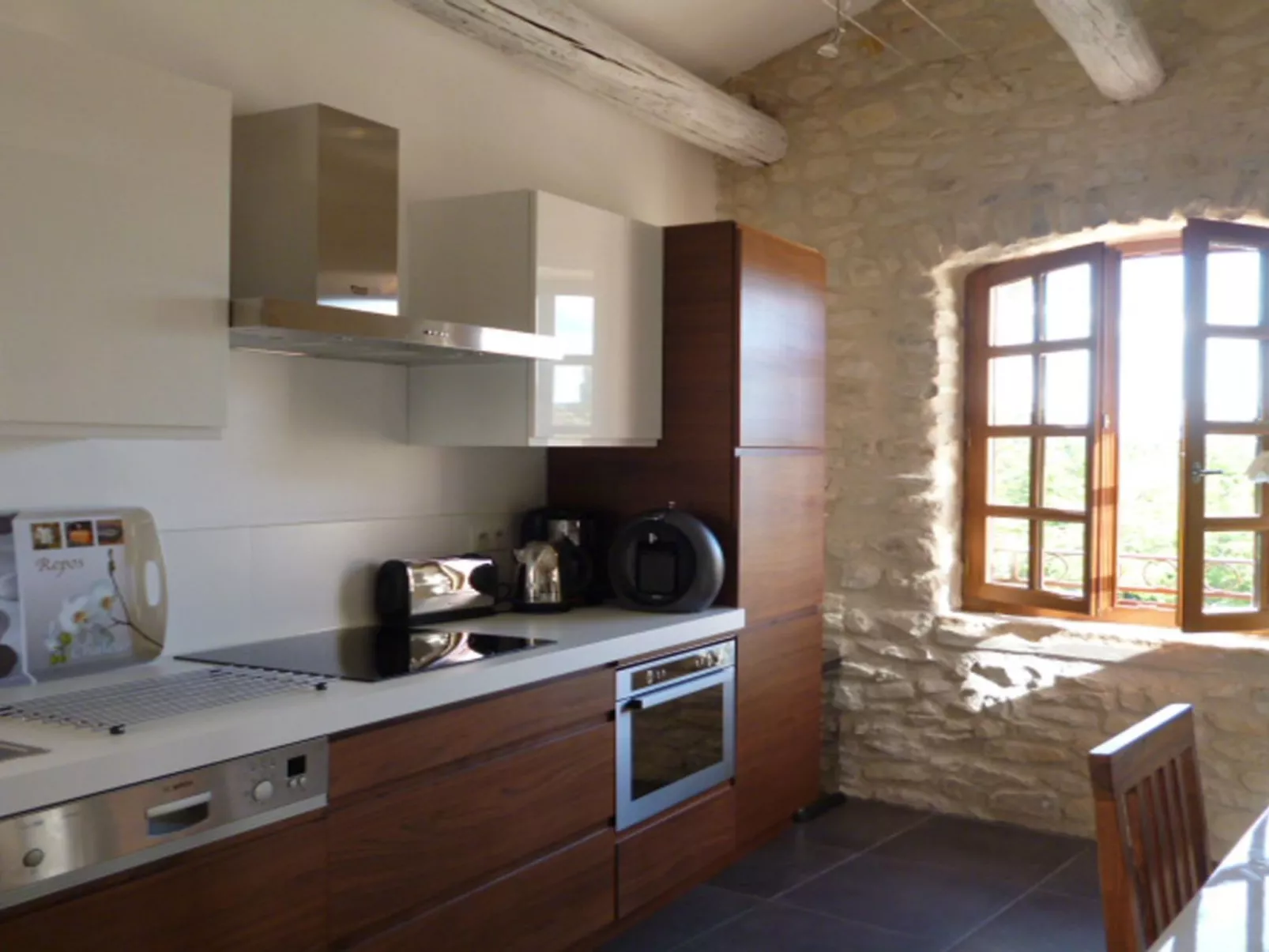 Domäne "Pavillon Timéo" mit Infinity-Pool-Binnen