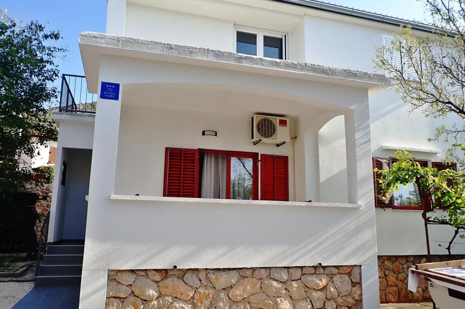 Holiday home Nika Starigrad Paklenica-3-Raum App SD-185 A/01 - 5 Pers-Buitenkant zomer