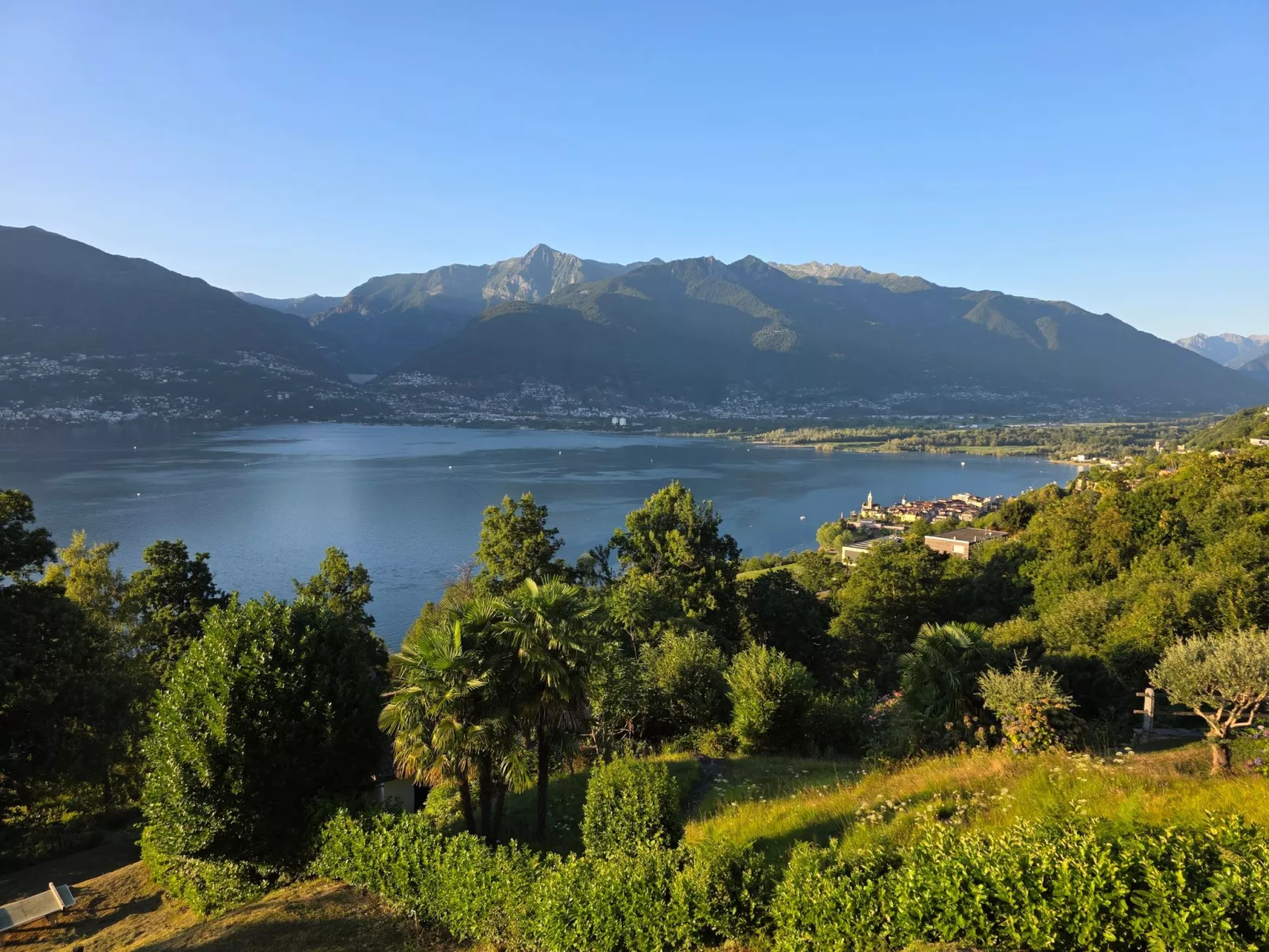 Casa Melitta' Ferien mit schönem Seeblick-Buiten