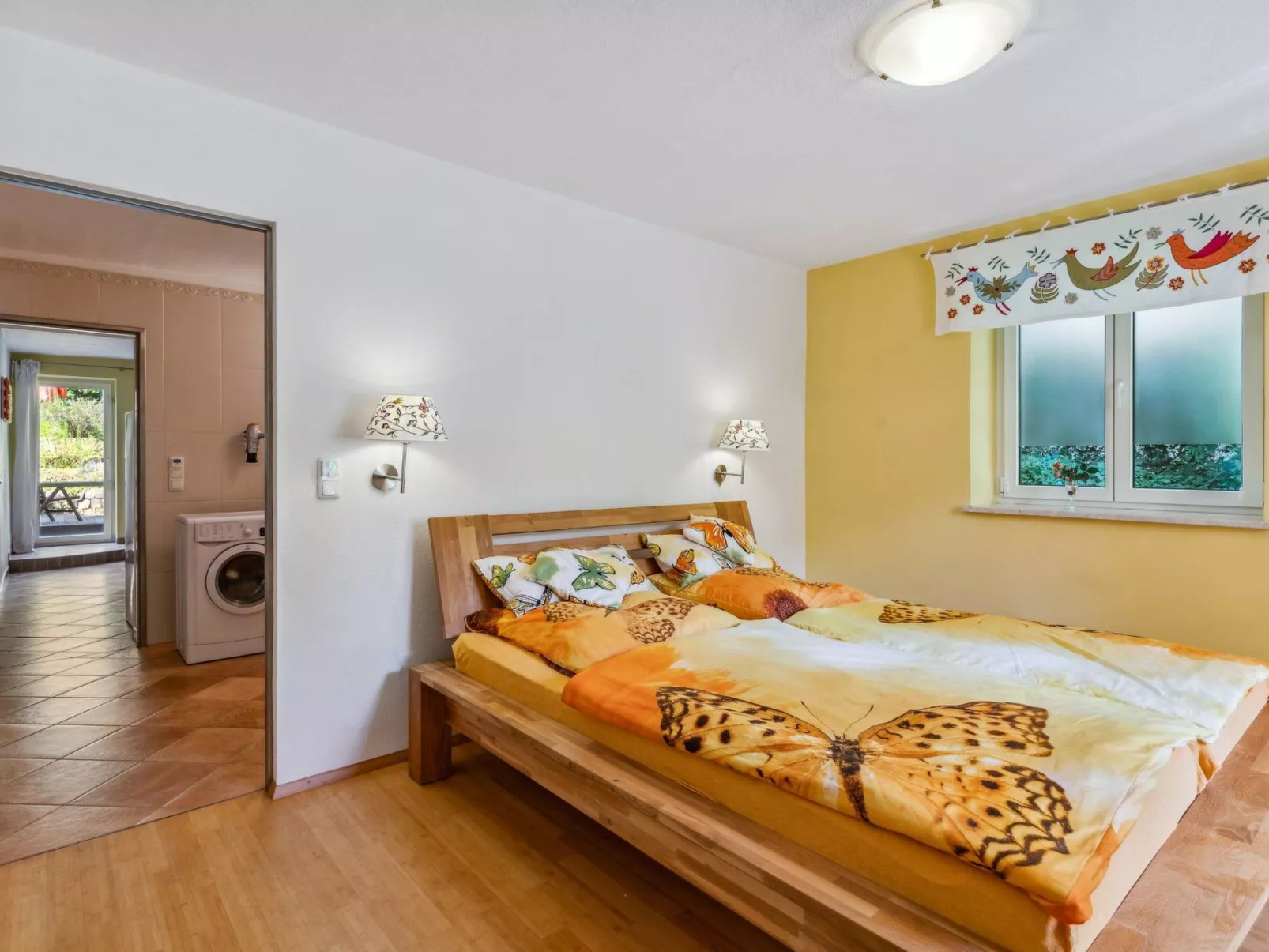 In Karlshorst mit Terrasse-Binnen