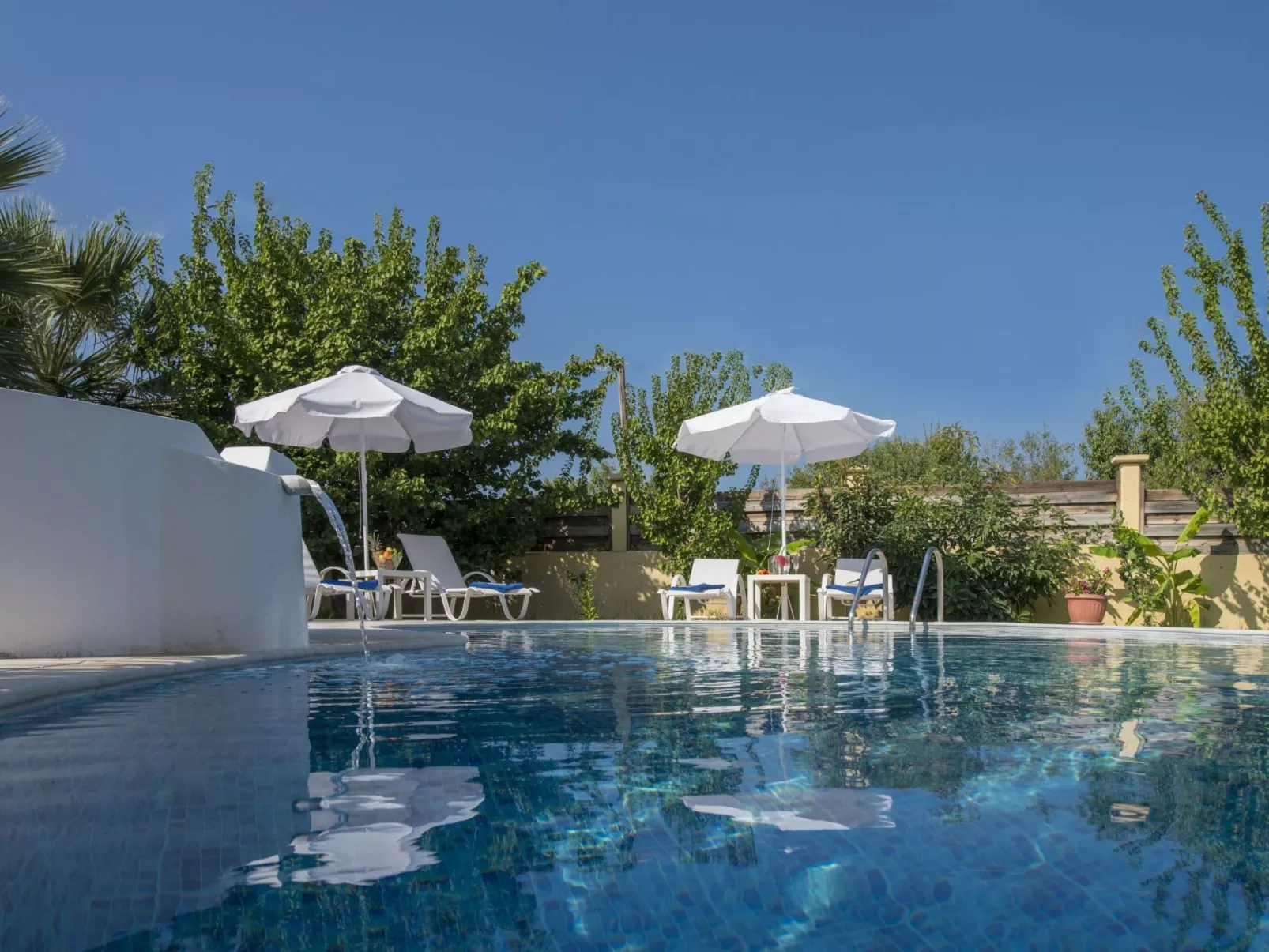 Ferienvilla "Xenos 2" mit Blick auf das Wasser-Image-tags.info