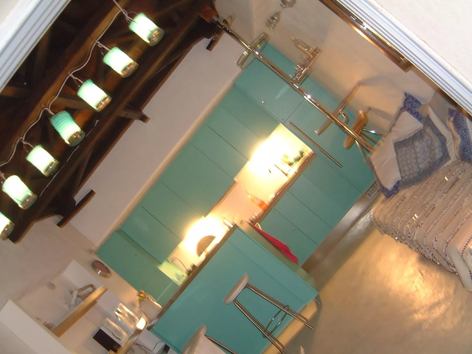 "Julia" mit Blick auf das Wasser-Binnen