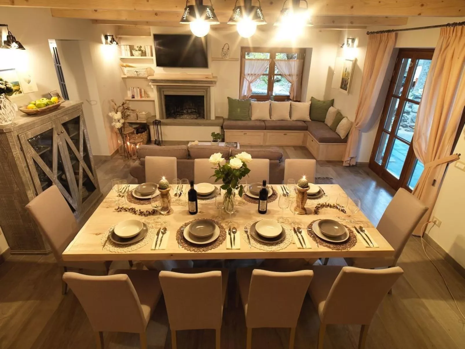 Berg "Chalet Galli" mit SPA-Binnen