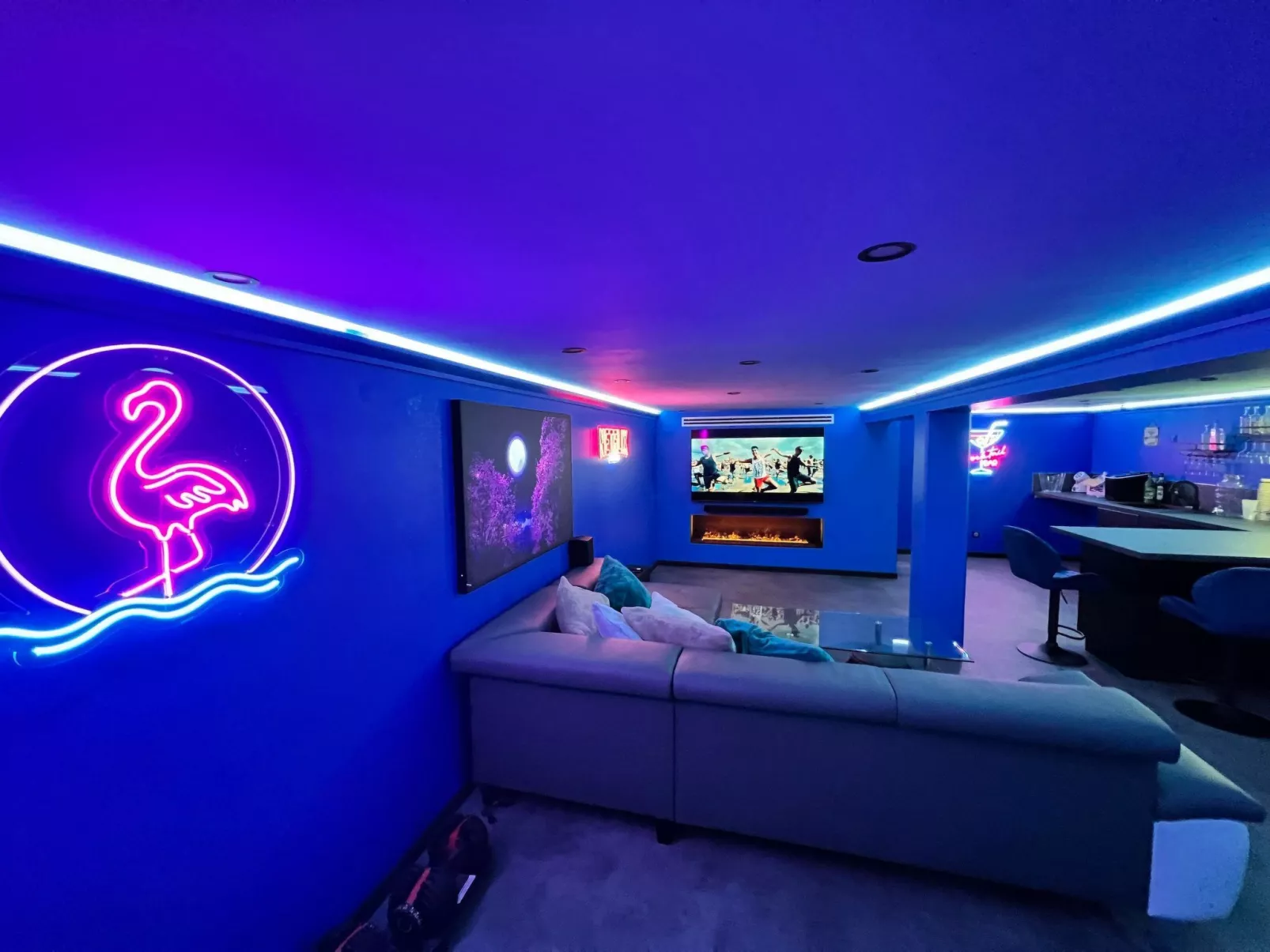 Mit eigenem Pool-Binnen