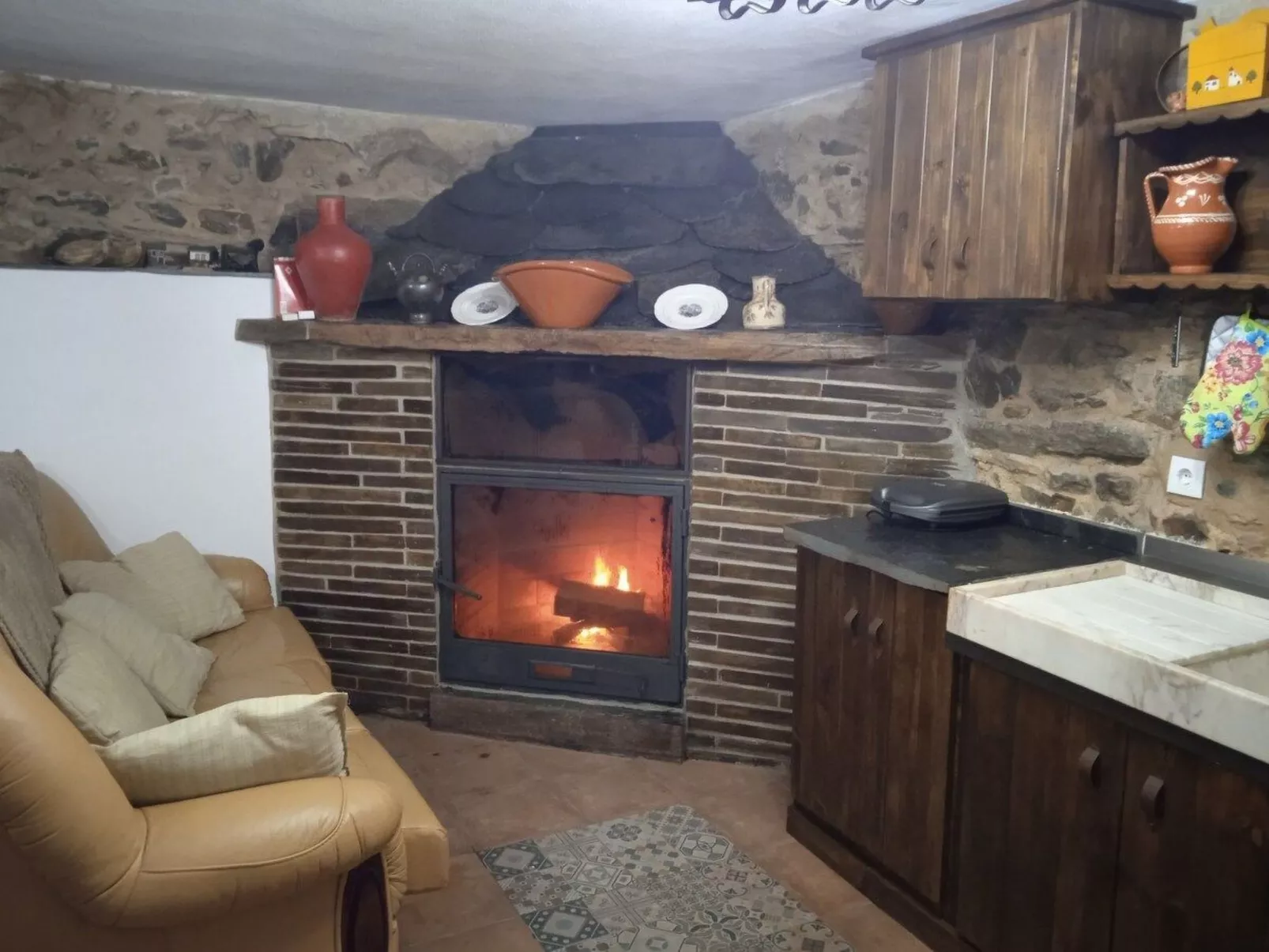 Eine Zuflucht in den Bergen-Binnen