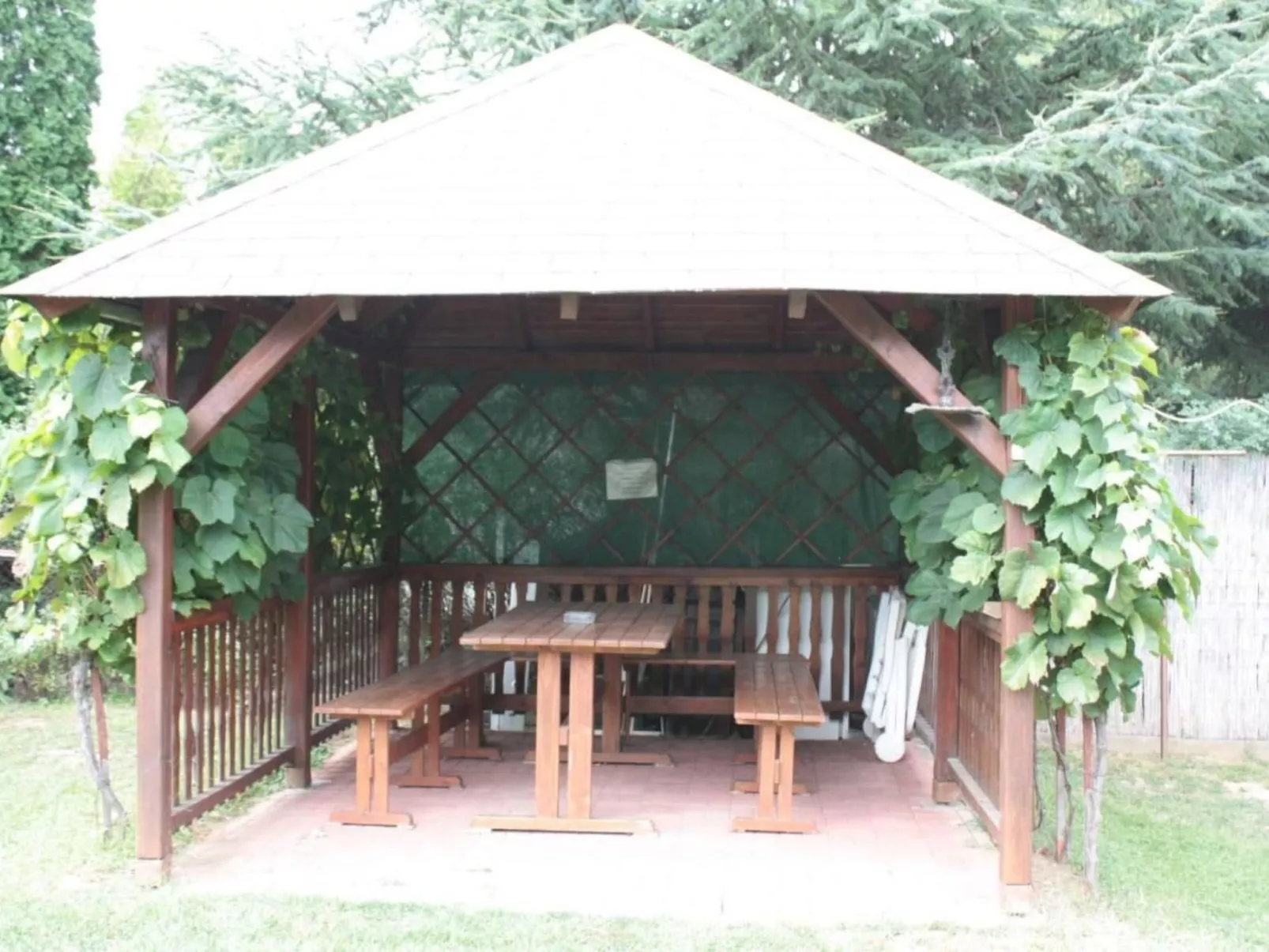 Schön eingerichtetes Appartement für 10 Personen-Buiten