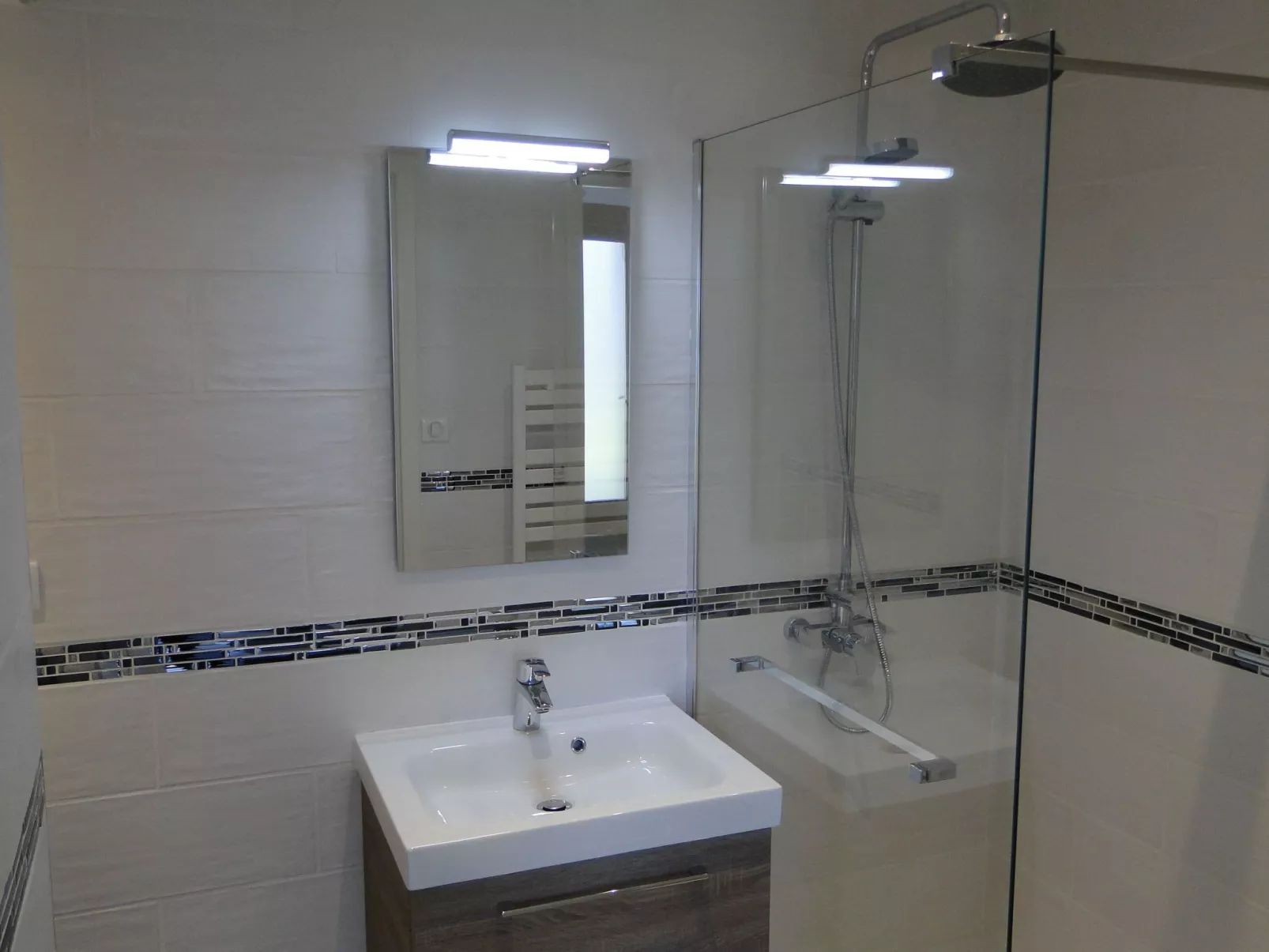 1805 Bis mit Spa und Sauna-Binnen