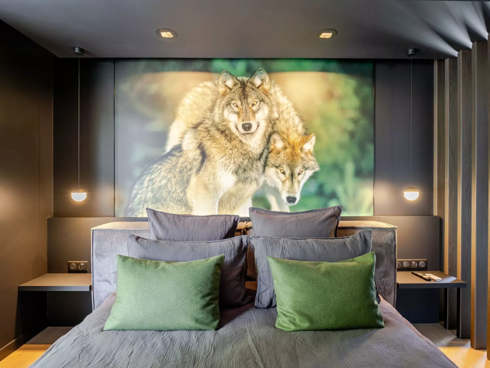 Loge aux Loups, Innenpool, Sauna, nahe am See-Binnen