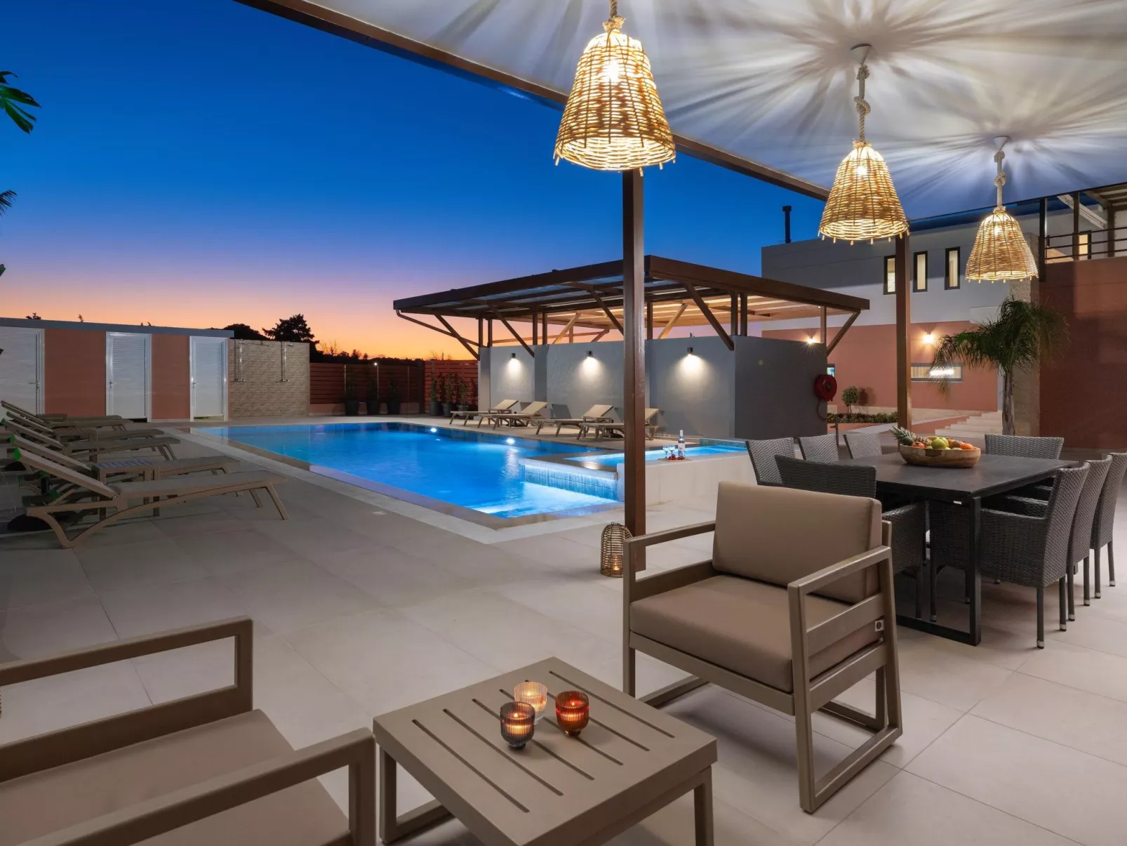 Elias Rest-Image-tags.info