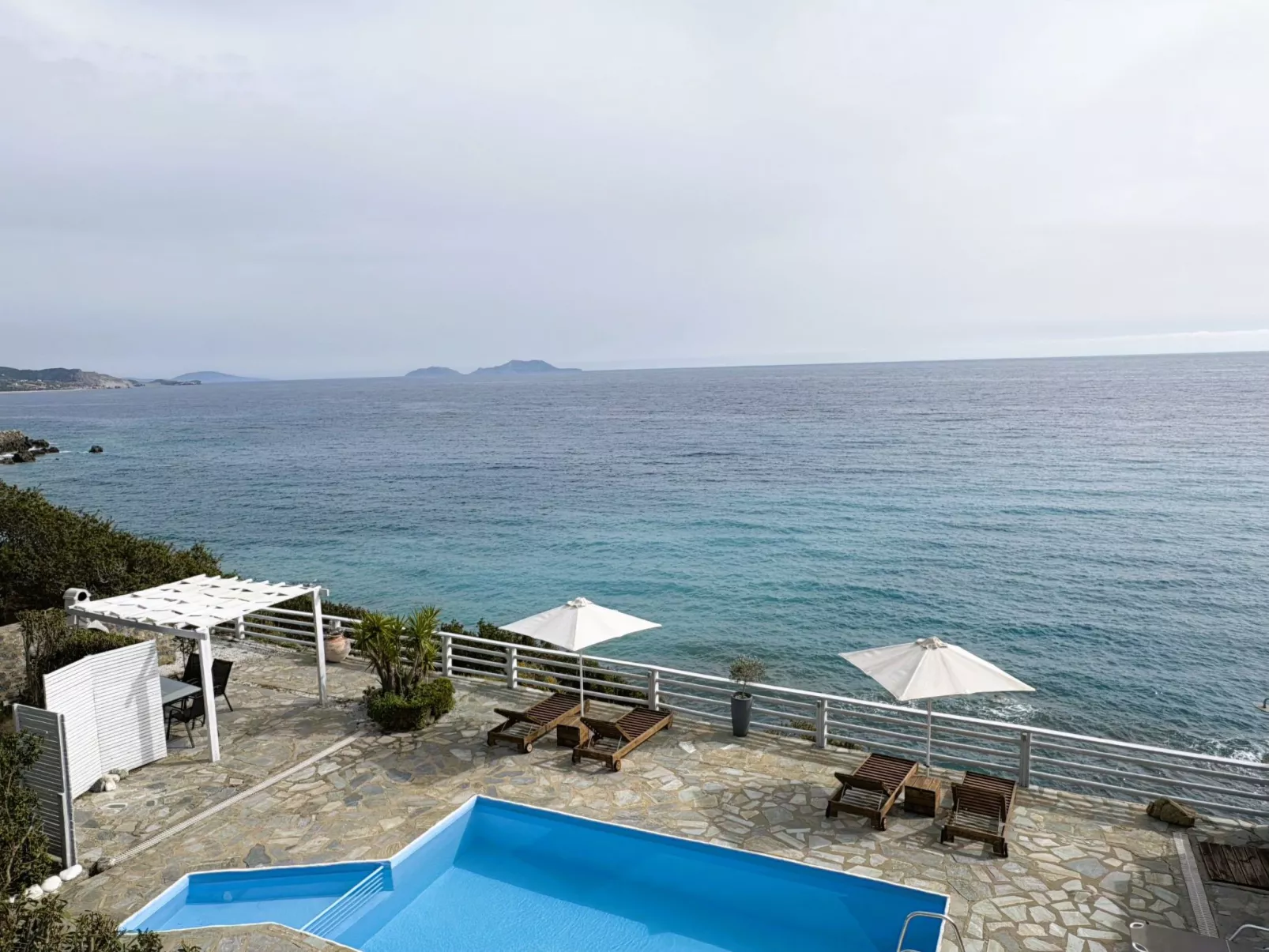 "Villa Chryssa" direkt am Strand-Buiten