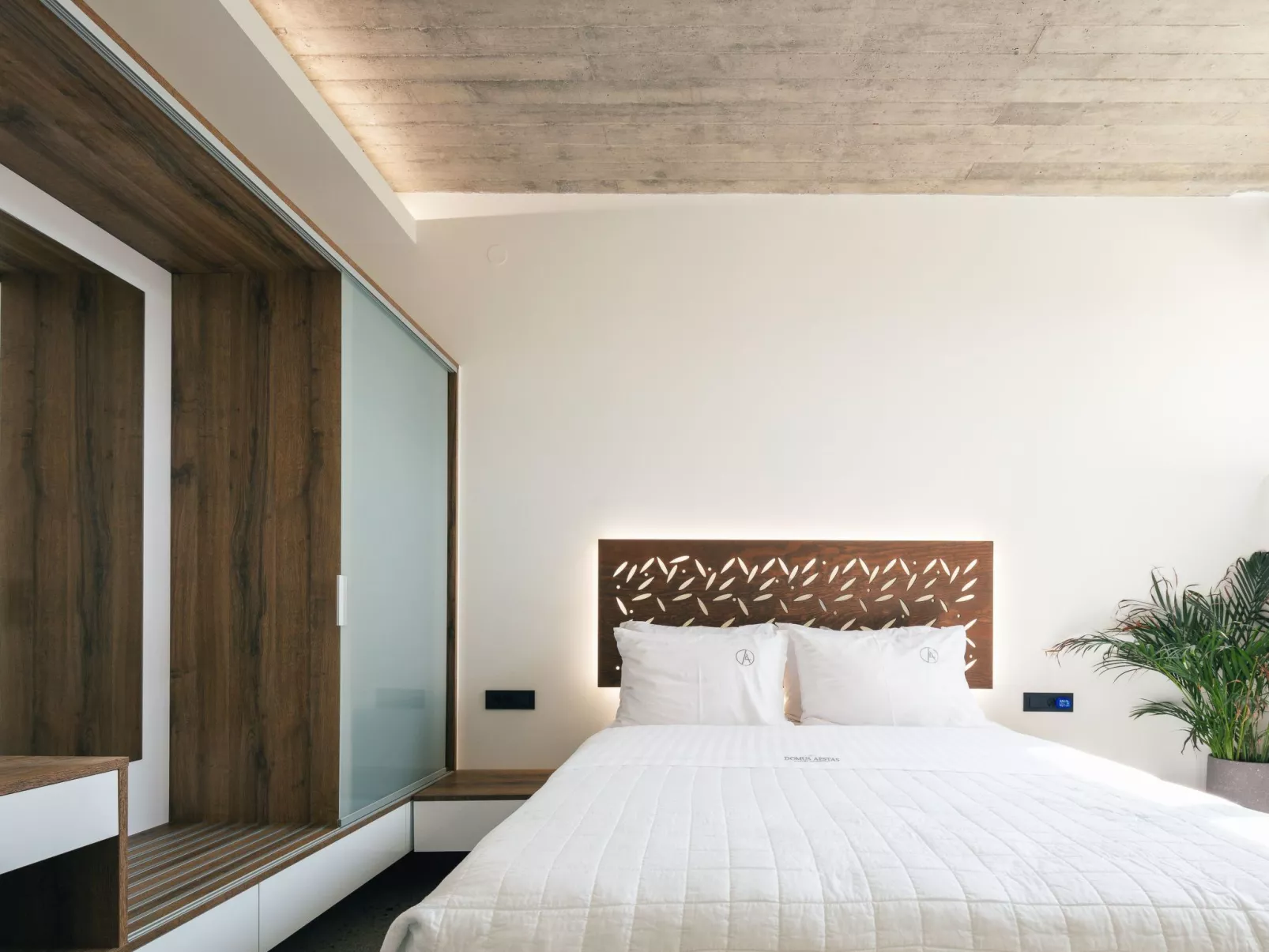 Neu gebaute Villa mit privatem Pool und Grillplatz-Binnen