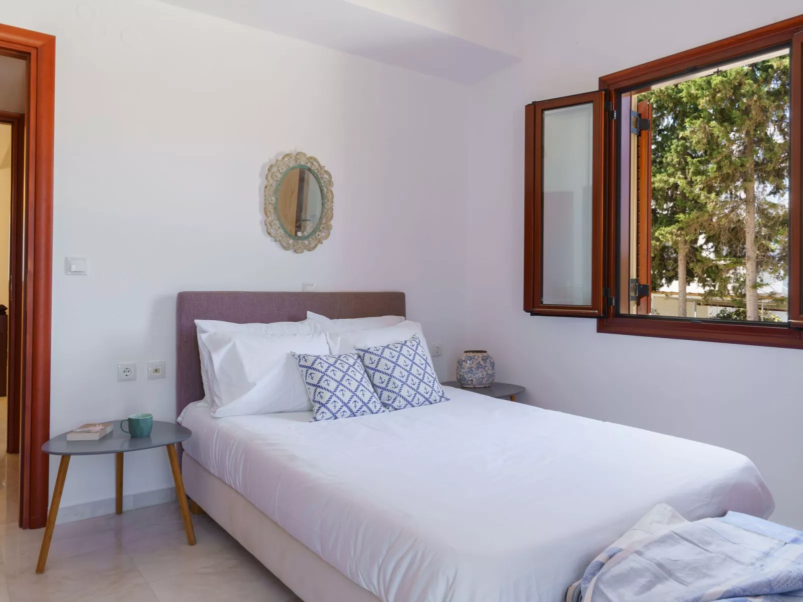 Villa mit Meerblick und privatem Pool, BBQ 1,5km vom Strand entfernt-Binnen