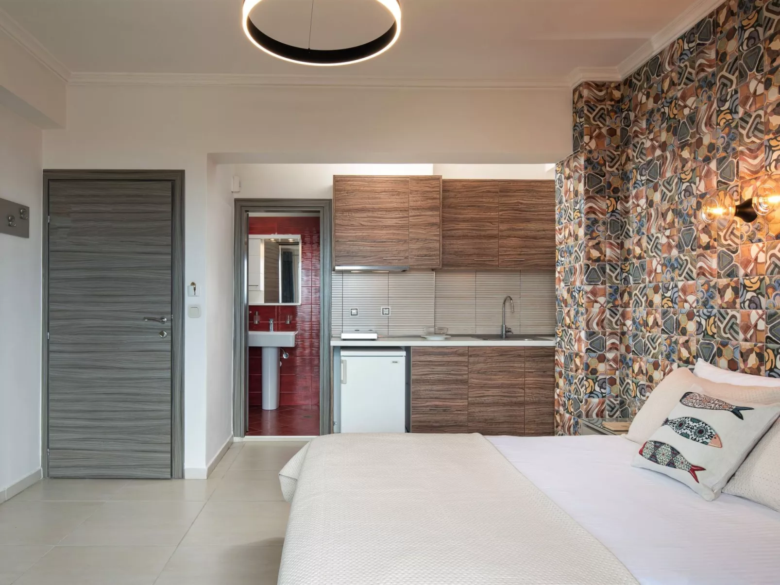 Modernes Studio mit Meerblick-Binnen