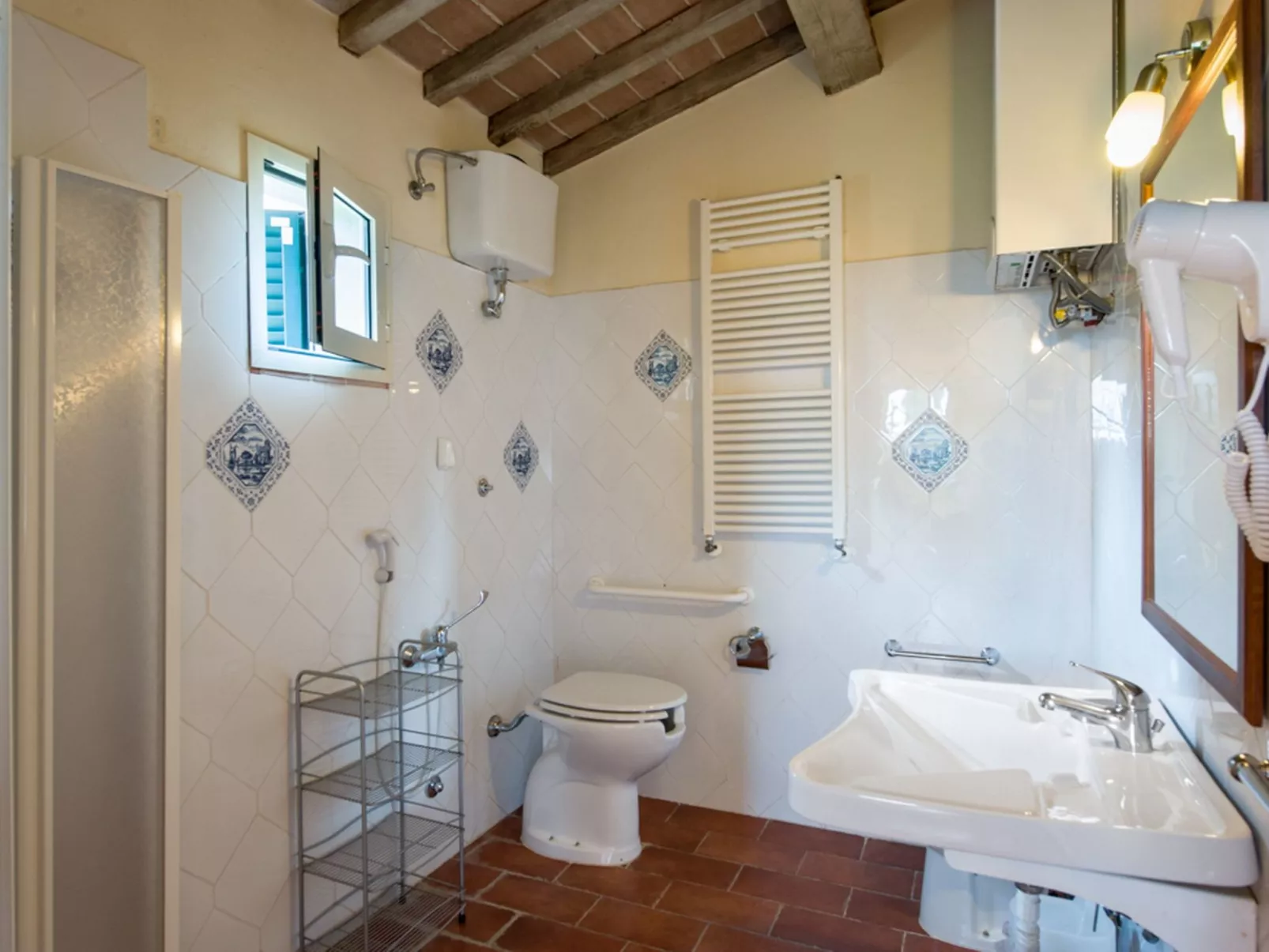 Ferienvilla 'Vignacce' mit eigenem Jacuzzi-Binnen