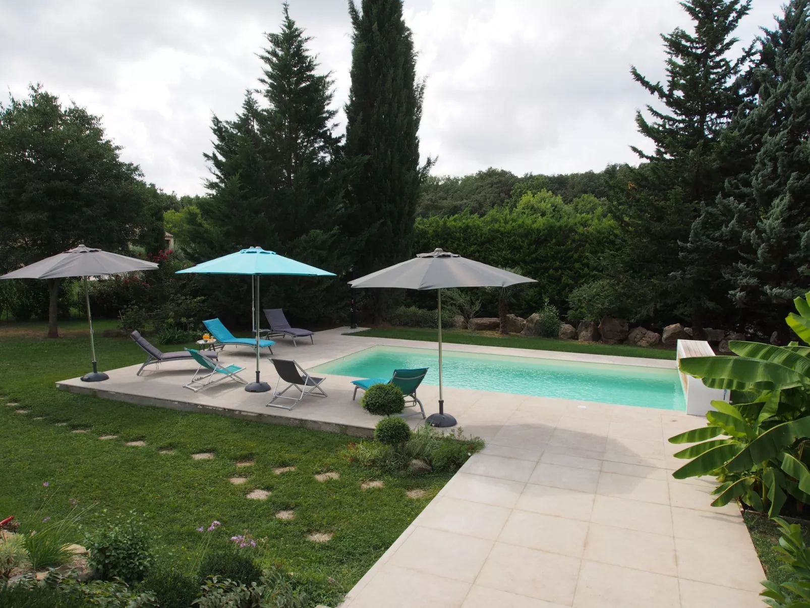 Urlaub im Süden zwischen Meer und Bergen-Image-tags.info