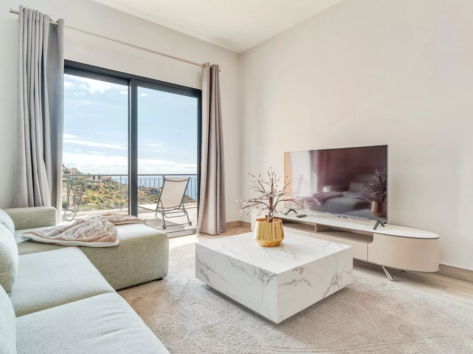 "Träume auf der Insel III"-Binnen