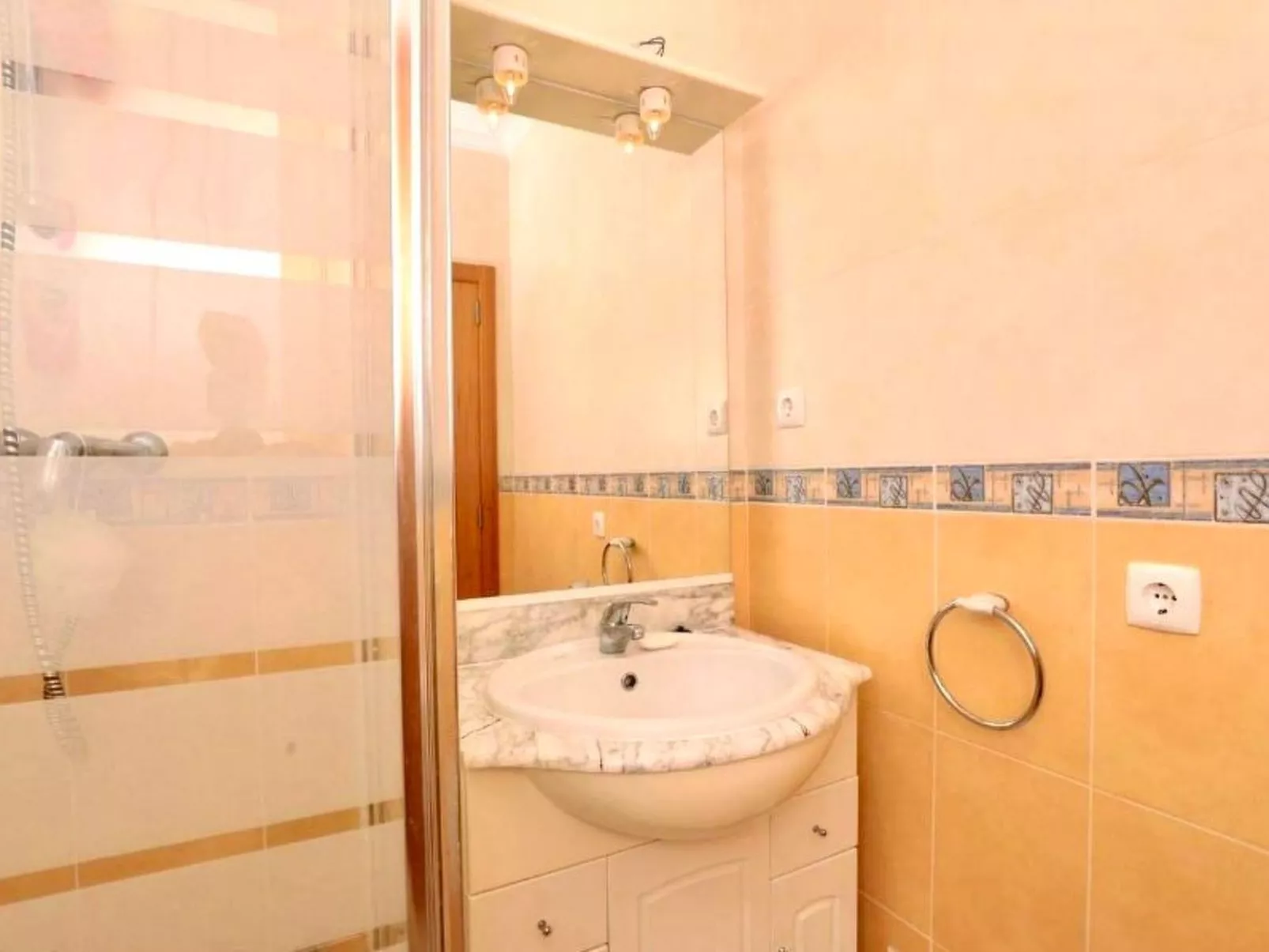 Wohnung mit Meerblick , mitten im Zentrum von Luz-Binnen