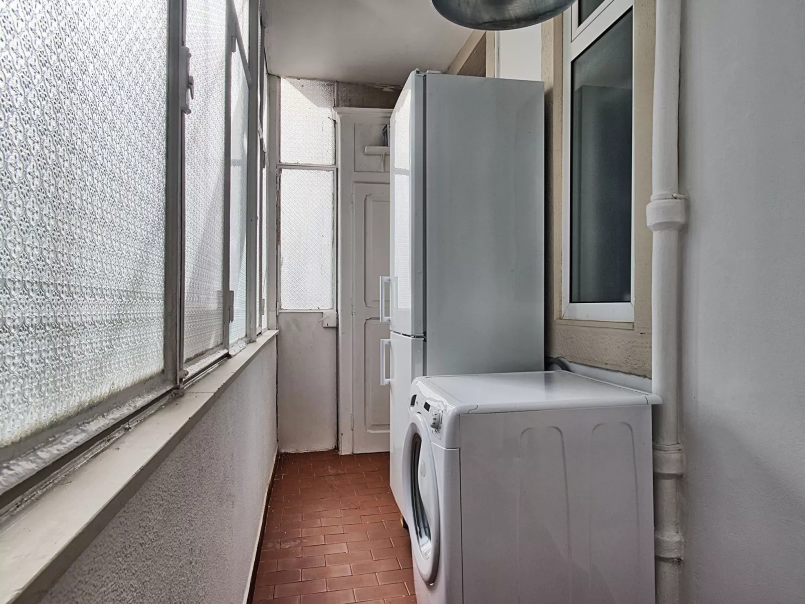 António Pedro-Binnen