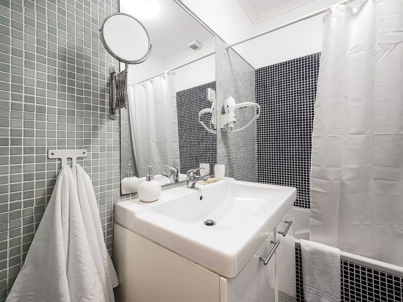 Wohnung mit Balkon-Image-tags.info